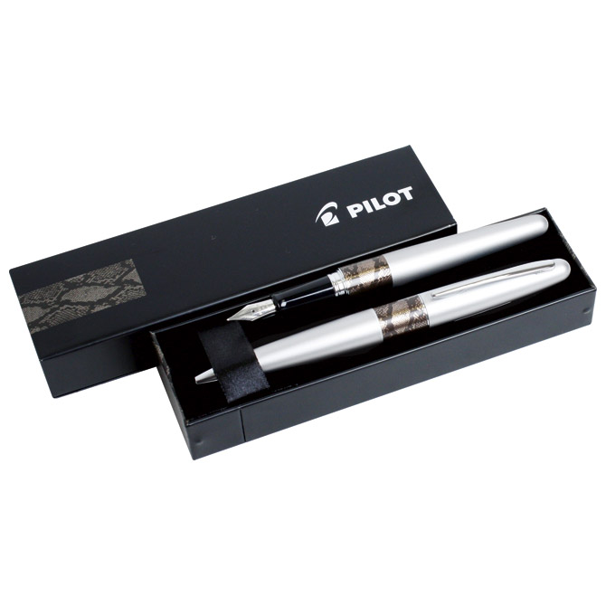 Garnitura olovka kemijska+nalivpero MR2 Python Pilot tamno srebrna